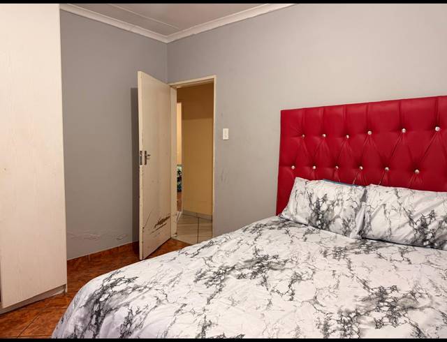 3 BEDROOM HOUSE FOR SALE IN GEELHOUTPARK